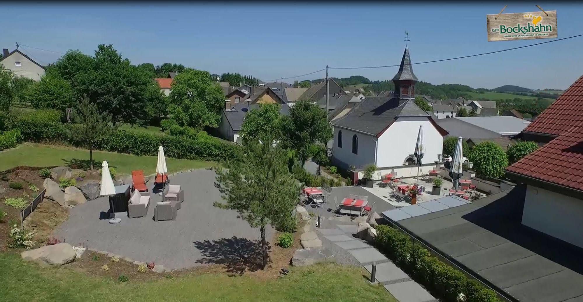 Hotel Und Landgasthof Zum Bockshahn Spessart  Экстерьер фото